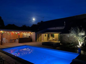 Maison avec piscine et jacuzzi en Briere